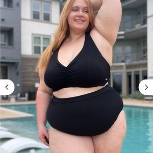 Gorgeous Black Bikini size 20/22 NWT